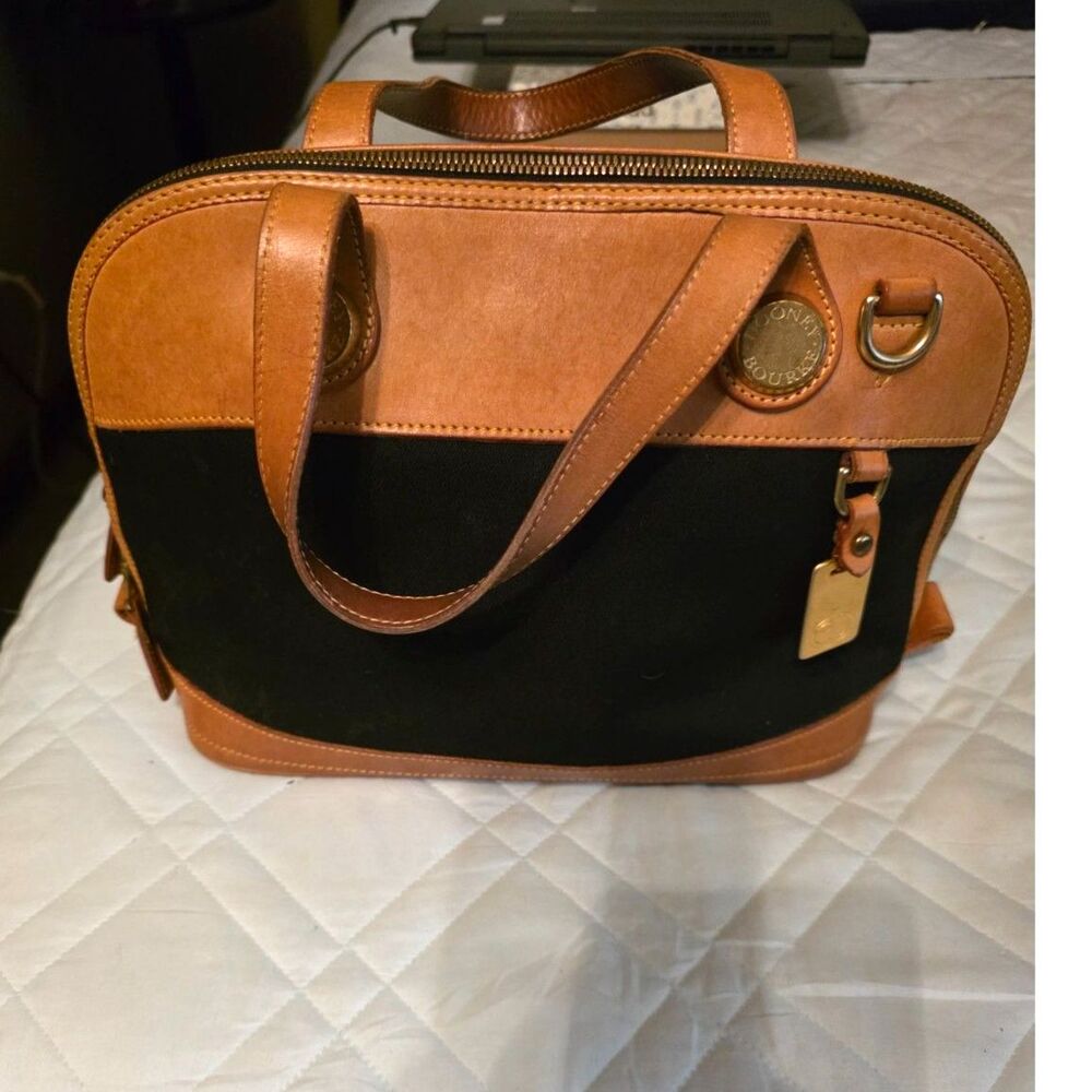 Vintage Dooney & Bourke Cabriolet Domed Zip-Zip Satchel